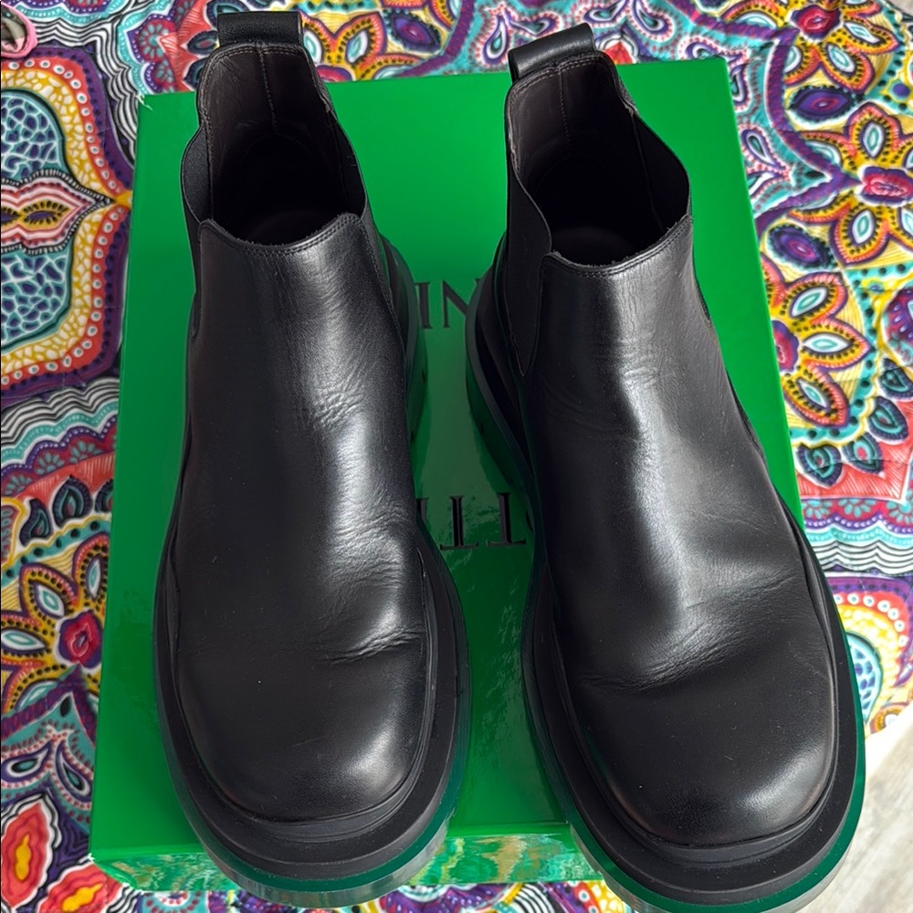 Bottega Veneta Black Chelsea Boots